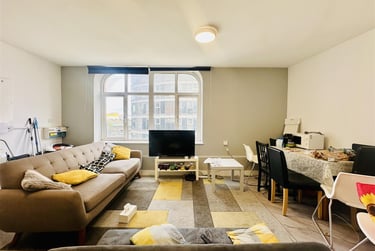 3 bed flat, Lower Parliament Street, Hockley, Nottingham, NG11EH - Image 1